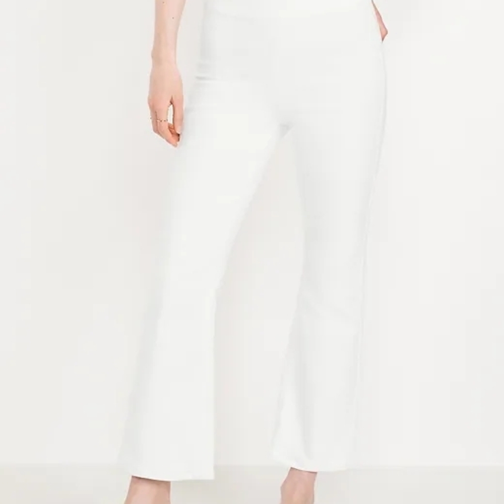 Old Navy Women's High Rise White Weekend Flare Pull-on Pants